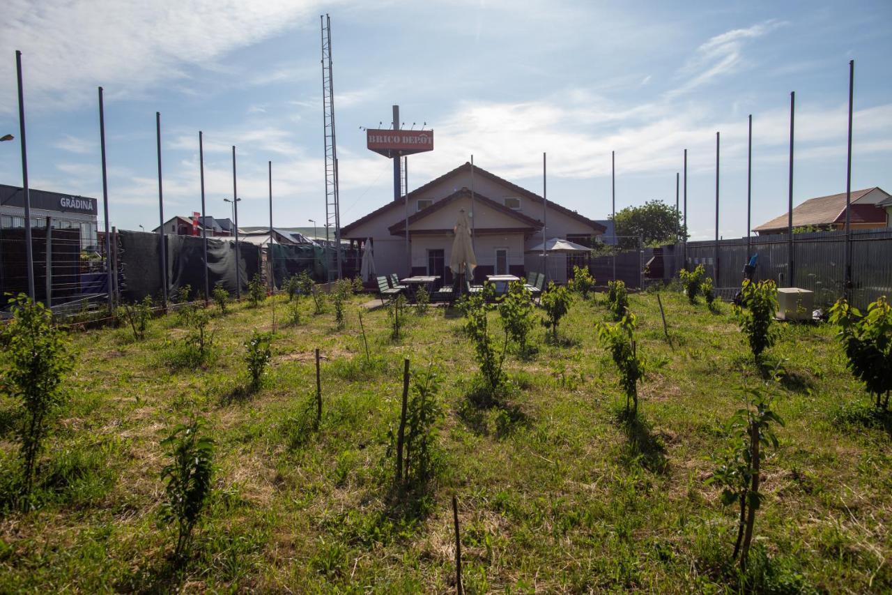 Motel Aris Meridian Piatra Neamţ エクステリア 写真
