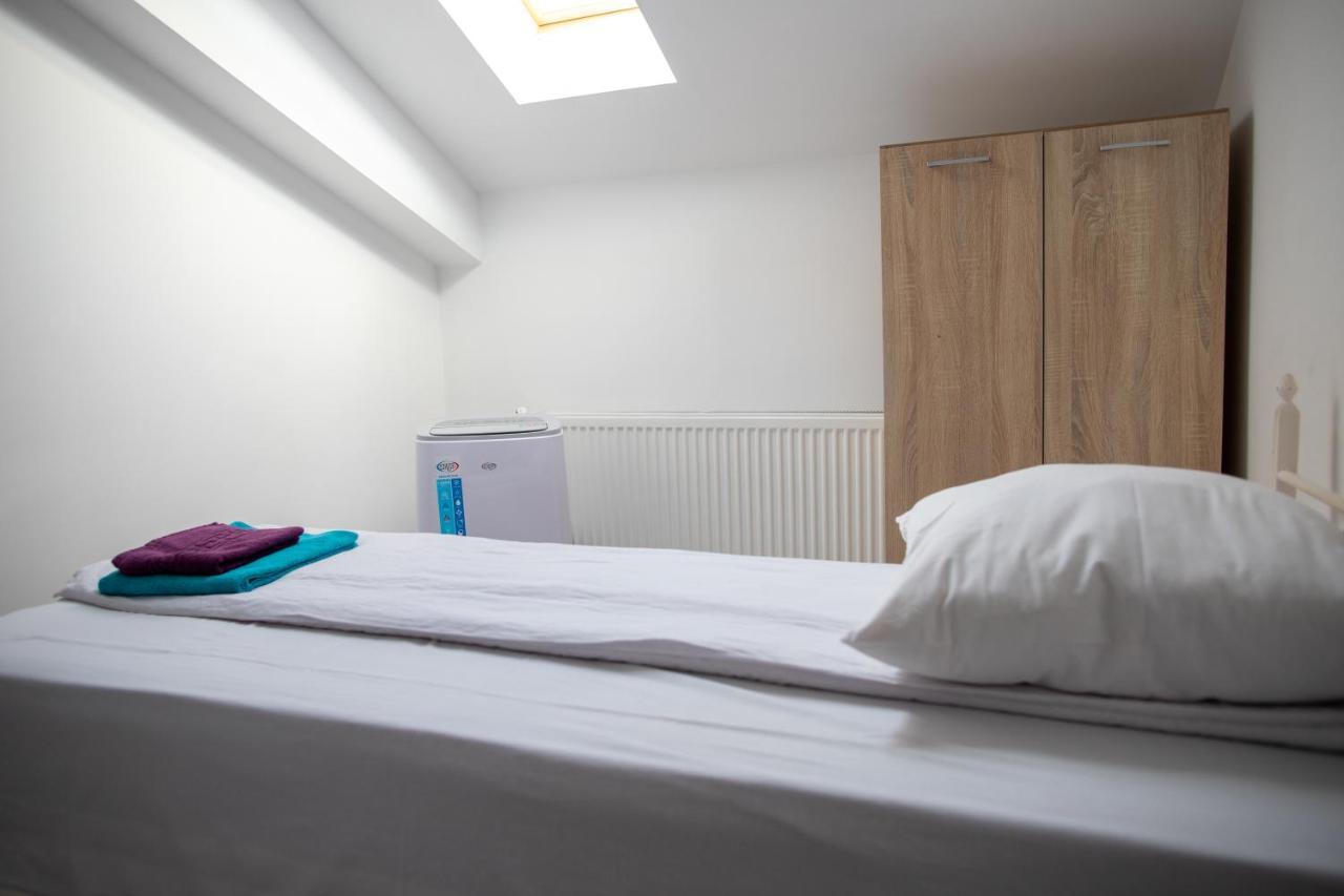 Motel Aris Meridian Piatra Neamţ エクステリア 写真