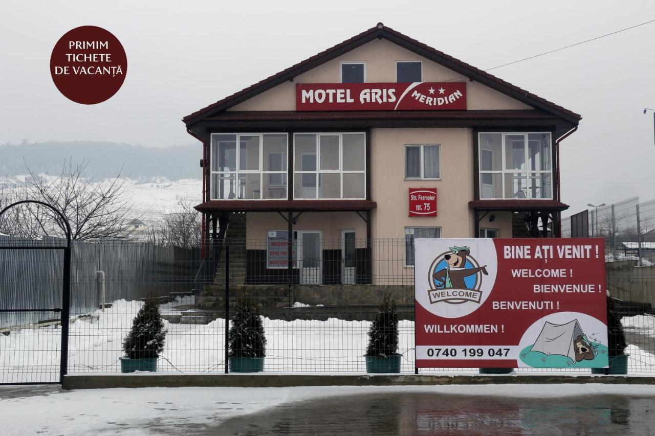Motel Aris Meridian Piatra Neamţ エクステリア 写真