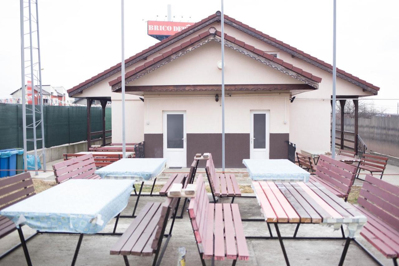 Motel Aris Meridian Piatra Neamţ エクステリア 写真
